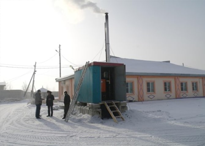 Установленный котел Терморобот в работе - КарбоТЭК